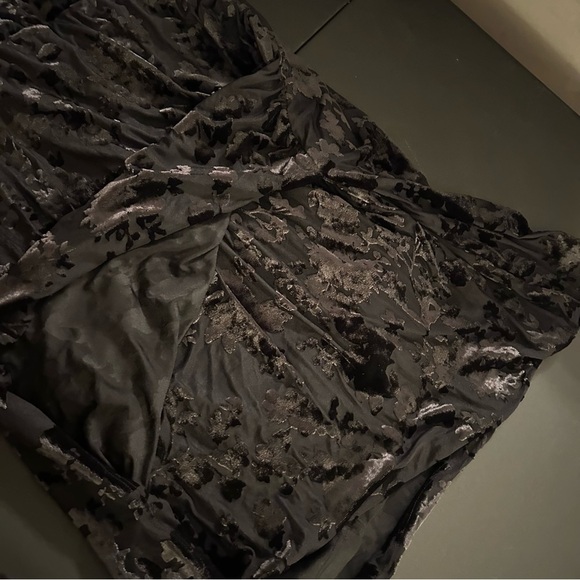 Rewind Juniors' Faux Wrap Bodycon Velvet Dress Size M Christmas Long Sleeve - Picture 12 of 15